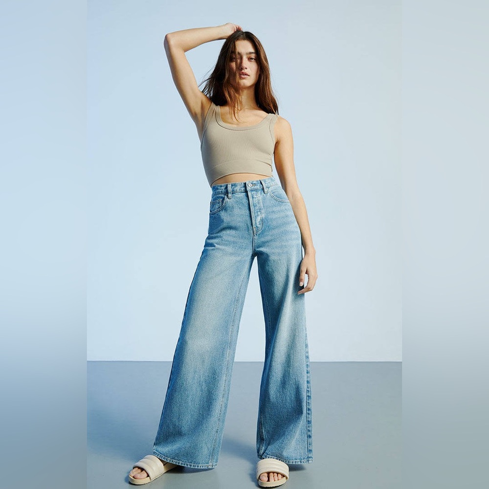 NWOT ZARA High Rise Wide Leg Jeans
